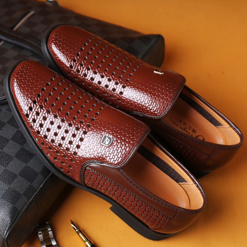 Formal Men Office Wear Sandals - ฤดูร้อนใหม่รองเท้าหนังผู้ชายธุรกิจหลุมกลวงนุ่มด้านล่างรองเท้าแตะชายสวมใส่อย่างเป็นทางการกลาง-กลางและผู้สูงอายุพ่อรองเท้าผู้ชาย
